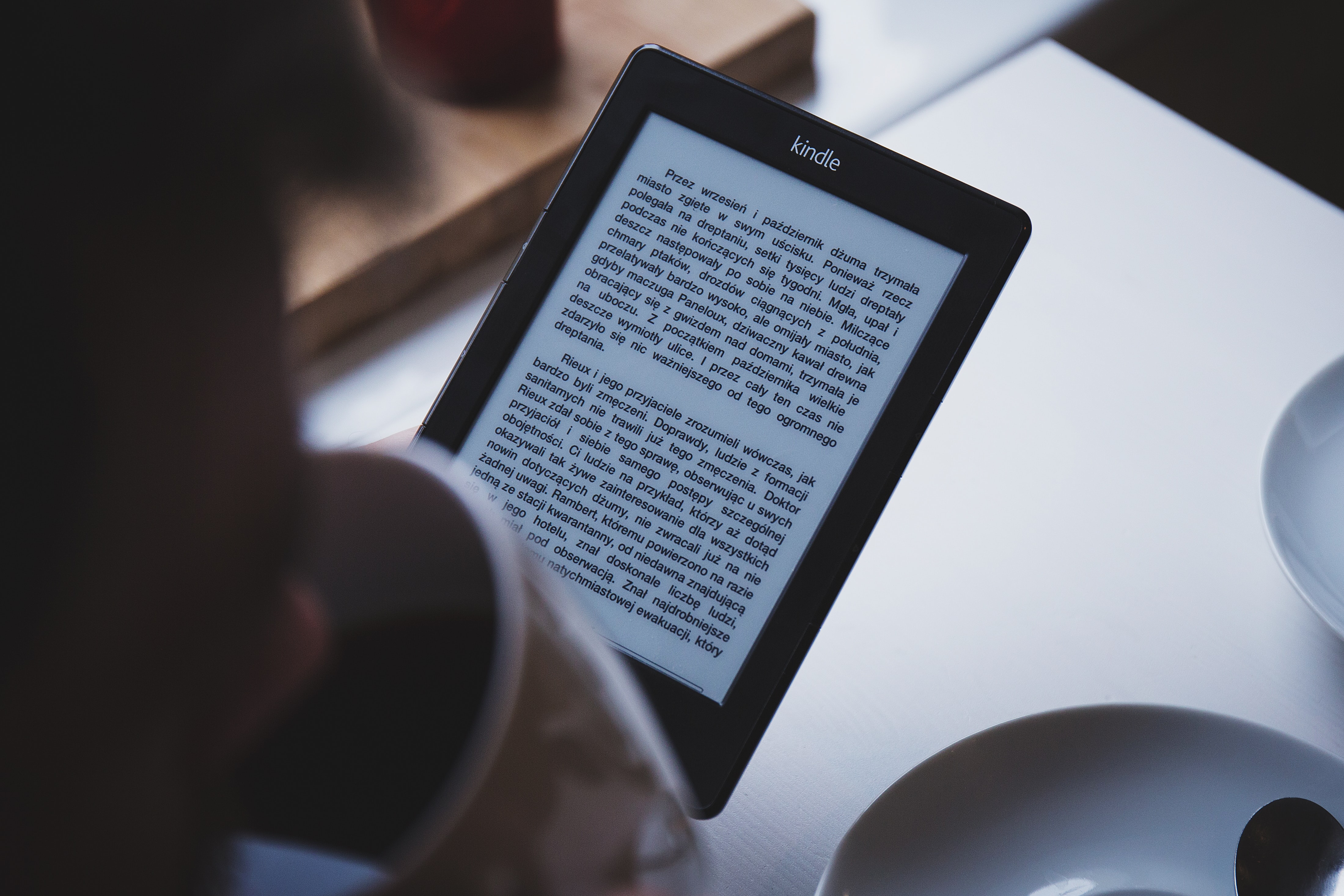 Image an e-reader device with text